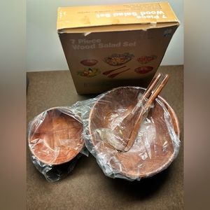7 piece wood salad set preowned